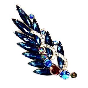 VTG Juliana Style Blue Crystal Leaf Brooch Rainbow Aurora Borealis Rhinestone